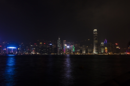 HONG KONG - JANUARY 5 : A Symphony of Lights show atmosphere on January 5, 2013. Named as the 'World's Largest Permanent Light and Sound Show'のeditorial素材