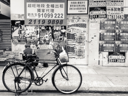 HONGKONG - JANUARY 8   The street view of people on the daily life at Kaoloon on 8 January 2013 in Hong Kong  Kaoloon Hong Kong is one of city of high density in population in the world のeditorial素材