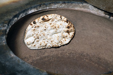 tandoori naan in clay ovenの写真素材