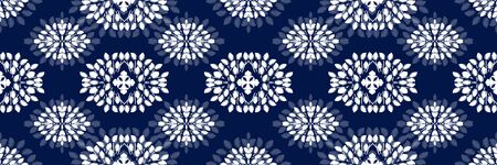 White monohrome floral ornate pattern. Seamless design for fabric, textile, book, interior, wallpaper. Vectorのイラスト素材