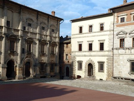 Piazza Grande and Palazzo dei Nobili - Montepulciano, Tuscany, Italyの写真素材