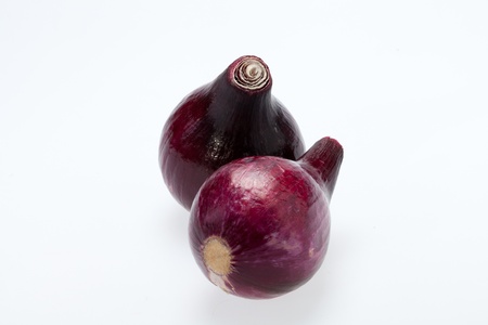 Red onion isolated on white backgroundの写真素材