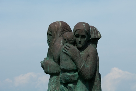 Viareggio, L'attesa. Monument to the sailors familyのeditorial素材