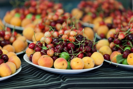  Fresh  Fruit  At A Street Marketの写真素材