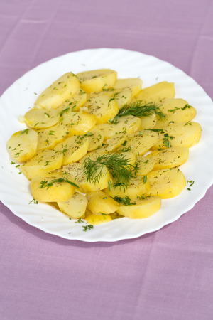 Delicious boiled potatoes with dill and oliveの素材 [FY31028772945]