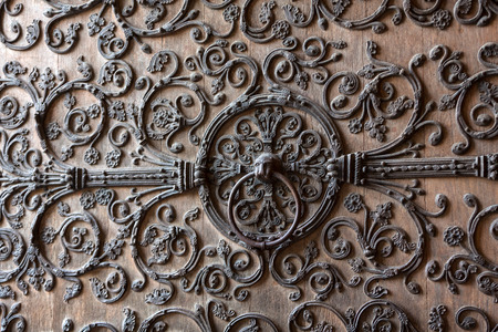 Door detail of Notre Dame de Parisの写真素材