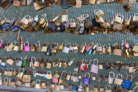 Love padlocks on the Passerelle LÃ©opold-SÃ©dar-Senghor.のeditorial素材