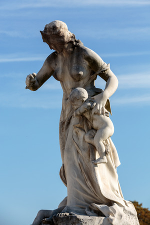 Antique sculpture in Jardin des Tuileries (Tuileries garden) - favorite spot for rest of tourists and Parisians. Garden was created by Catherine de Medici in 1564. Paris, Francのeditorial素材