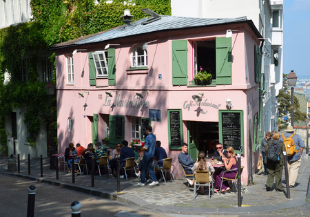 Paris -  La Maison Rose, a famous cafe restaurent of Montmartreのeditorial素材