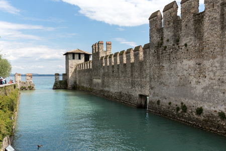 Castello Scaligero di Sirmione (Sirmione Castle), built in XIV century, Lake Garda, Sirmione, Italyのeditorial素材