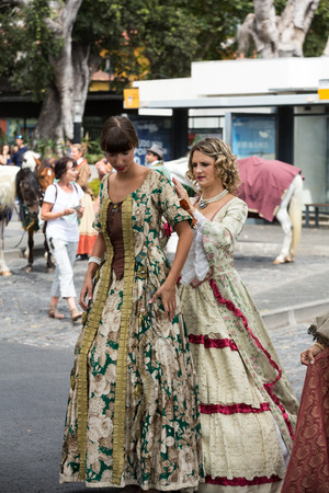 FUNCHAL, MADEIRA, PORTUGAL - SEPTEMBER 4, 2016: Madeira Wine Festival - Historical and Ethnographic parade in Funchal on Madeira. Portugalのeditorial素材