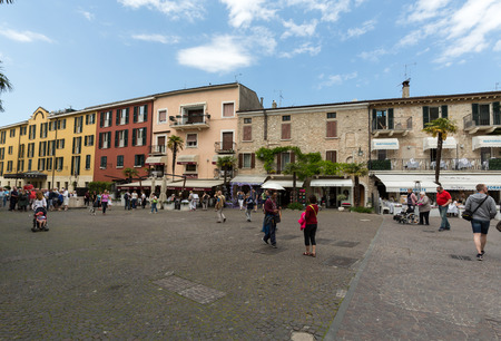 SIRMIONE, ITALY - MAY 5, 2016: Piazza Castello  in Sirmione, Lake Garda, Italyのeditorial素材