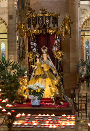 VERONA, ITALY - MAY 1, 2016 - Interior of Sant'Anastasia Church in Verona, Italy. Sant'Anastasia is a church of the Dominican Order in Verona, it was built in 1280 -1400のeditorial素材