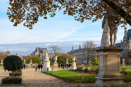 Paris, France - November 2017: Autumn in the Jardin des Tuileries, Paris, Franceのeditorial素材