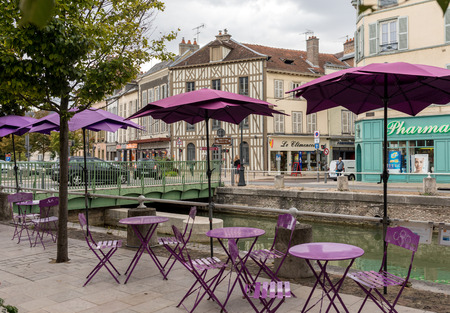 Troyes, France - August 31, 2018: Cafe in medieval Troyes old town,  Aube, Champagne-Ardenne, Franceのeditorial素材
