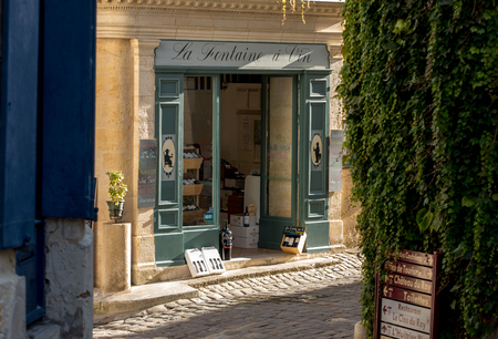 St Emilion, France - September 8, 2018: Panoramic view of St Emilion, France. St Emilion is one of the principal red wine areas of Bordeaux and very popular tourist destination.のeditorial素材