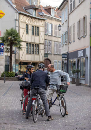 Troyes, France - August 31, 2018: Tourists exploring the  medieval Troyes old town,  Aube, Champagne-Ardenne, Franceのeditorial素材
