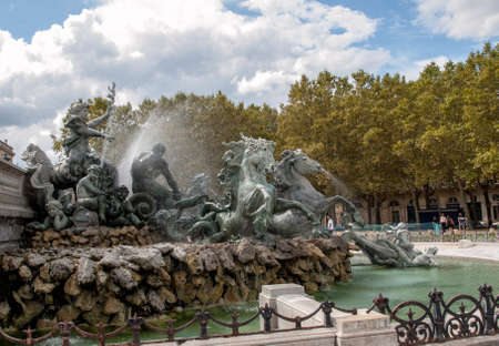 Bordeaux, France - September 9, 2018: Esplanade des Quinconces, fontain of the Monument aux Girondins in Bordeaux. Franceのeditorial素材