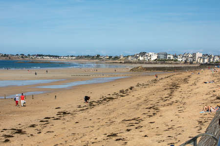 St Malo, France - September 15, 2018: Main beach of the famous resort town Saint Malo in Brittany, France のeditorial素材