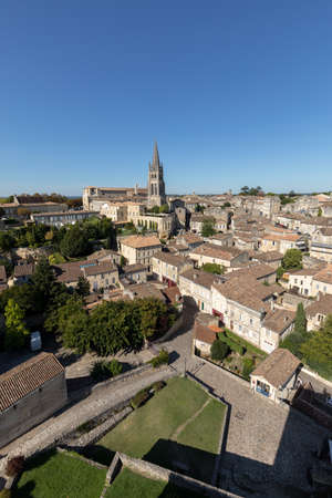St Emilion, France - September 8, 2018: Panoramic view of St Emilion, France. St Emilion is one of the principal red wine areas of Bordeaux and very popular tourist destination.のeditorial素材