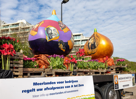 Noordwijk, Netherlands - April 22, 2023: Spectacular flower covered floats in the Bloemencorso Bollenstreek the annual spring flower parade from Noordwijk to Haarlem in the Netherlands.のeditorial素材