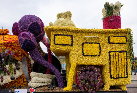 Noordwijk, Netherlands - April 22, 2023: Spectacular flower covered floats in the Bloemencorso Bollenstreek the annual spring flower parade from Noordwijk to Haarlem in the Netherlands.のeditorial素材