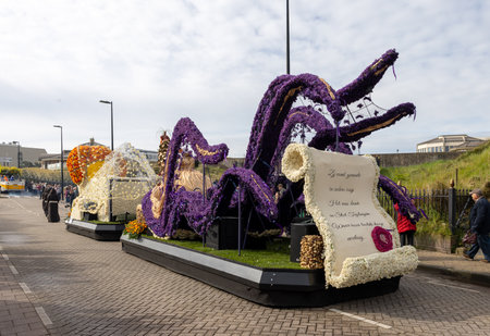 Noordwijk, Netherlands - April 22, 2023: Spectacular flower covered floats in the Bloemencorso Bollenstreek the annual spring flower parade from Noordwijk to Haarlem in the Netherlands.のeditorial素材