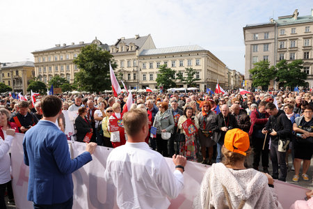 Cracow, Poland - October 1, 2023: Million Hearts March in Krakow. Crowds of Poles march through the streets of Krakow protesting against PiS's ruleのeditorial素材