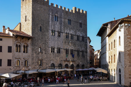 Massa Marittima, Italy - Sept 11, 2022: Garibaldi square and Palazzo del Podesta in Massa Marittima. Italyのeditorial素材