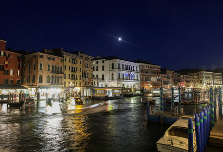 Venice, Italy - September 4, 2022: The Grand Canal near the Rialto Bridge at nightのeditorial素材