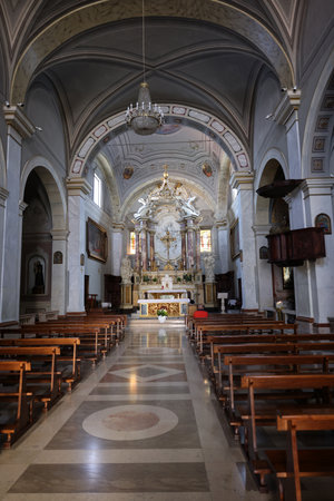 Pitigliano, Italy - September 13, 2022: Cathedral of saints Peter and Paul in Pitigliano, Grosseto, Tuscany, Italy.のeditorial素材