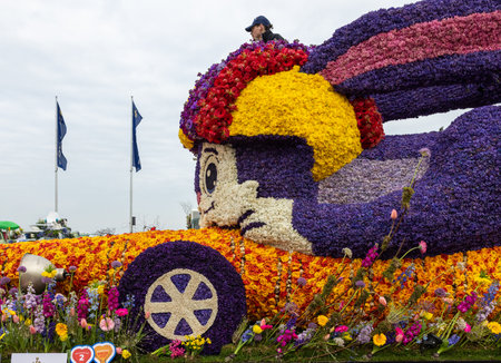 Noordwijk, Netherlands - April 22, 2023: Spectacular flower covered floats in the Bloemencorso Bollenstreek the annual spring flower parade from Noordwijk to Haarlem in the Netherlands.のeditorial素材