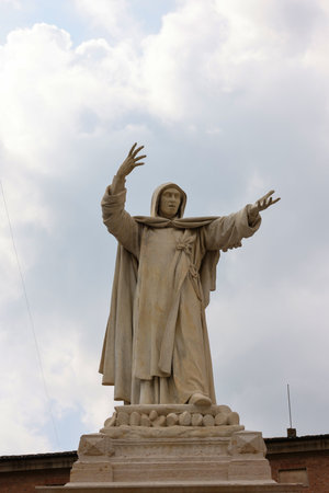 Statue of Girolamo Savonarola in Ferrara in Emilia-Romagna. Italyの写真素材
