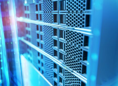 Panel modern servers in the data center vertical