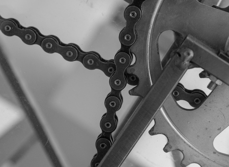 The old and vintage chain belt of a engine .の写真素材