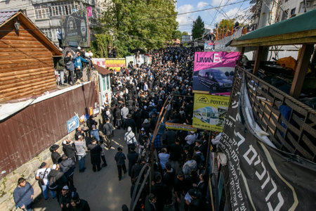 Ultra-Orthodox Jewish pilgrims pray at the tomb of Rabbi Nachman of Breslov during the celebration of Rosh Hashanah holiday, the Jewish New Year, in Uman, Ukraine September 25, 2022のeditorial素材