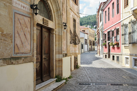 Xanthi, Thrace, northeastern Greece â Juni 22, 2018: Antika street in the old town. Along the road are houses with typical architecture of the region.のeditorial素材