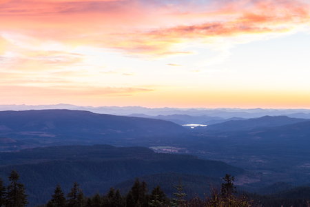 beautiful view form the top of red blanket mountain in southern Oregonの写真素材