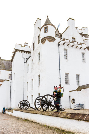 Pitlochry Scotland  - September 12 2019: Stuart the piper performing outside of Blair Castle in the Scottish Highlands, Perthshire UK September 12,  2019のeditorial素材