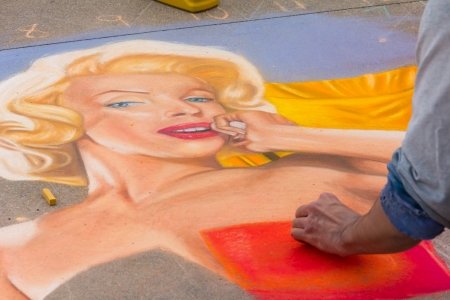 PASADENA, CA/USA -  JUNE 19, 2011 - Unidentified artists paint murals with chalk at the annual Pasadena Chalk Festival on June 19, 2011 in historic Paseo Colorado.のeditorial素材