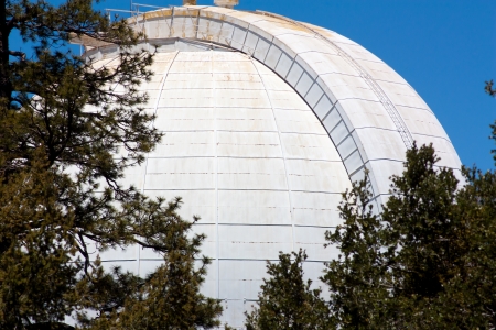 LOS ANGELES COUNTY, CA/USA - May 29, 2010. Mount Wilson Observatory is 5,715-foot (1,742 m) peak in the San Gabriel Mountains, northeast of Los Angeles. The Observatory site holds historically important telescopes dating to 1917. May 29, 2010のeditorial素材