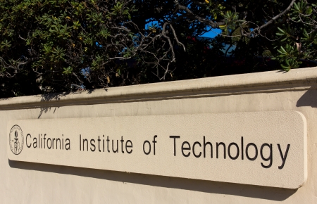 PASADENA, CA/USA - October 1: Entrance Sign on campus of the California Institute of Technology. Caltech is a research university in Pasadena, CA and home to 32 Nobel Prizes. October 1, 2013.のeditorial素材