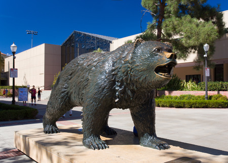 LOS ANGELES, CA/USA - OCTOBER 4, 2014: The Bruin Bear Statue at UCLA on the campus of UCLA. UCLA is a public research university located in the Westwood neighborhood of Los Angeles, California, United States.のeditorial素材