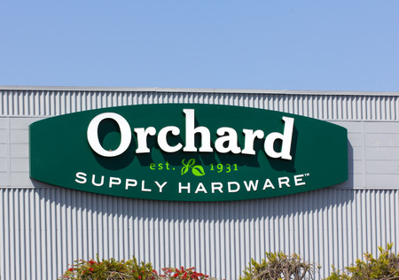 SAND CITY, CA/USA - March 27, 2014: Orchard Supply Hardware exterior. Orchard Supply Hardware (OSH) is an American retailer of home improvement and gardening products.のeditorial素材