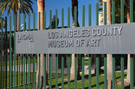 LOS ANGELES, CA/USA - NOVEMBER 29, 2014:  Entrance to the Los Angeles County Museum of Art. The Los Angeles County Museum of Art  is an art museum in Los Angeles.のeditorial素材