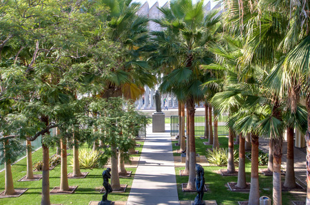 LOS ANGELES, CA/USA - NOVEMBER 29, 2014: B. Gerald Cantor Sculpture Garden at the Los Angeles County Museum of Art.のeditorial素材