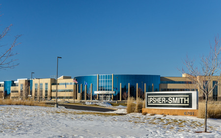 MAPLE GROVE, MN/USA - JANUARY 18, 2015: Upsher-Smith Laboratories headquarters and sign. Upsher-Smith Laboratories is a privately owned pharmaceutical company headquartered in Maple Grove, Minnesota.のeditorial素材
