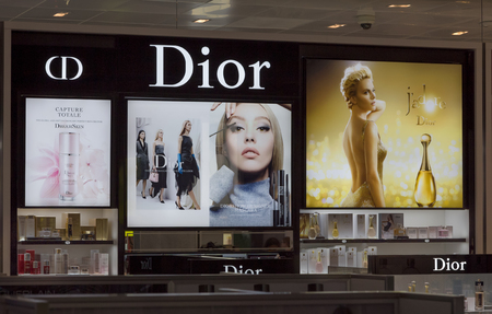 LOS ANGELES, CA/USA - AUGUST 4, 2015: Christian Dior store display. Christian Dior is a French manufacturer and marketer of high-end skincare, makeup, fragrance and hair care products.のeditorial素材