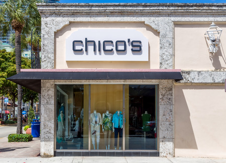 FORT LAUDERDALE, FLA/USA - APRIL 10, 2017: Chico's clothing store exterior and logo. Chico's is a retail women's clothing chain.のeditorial素材