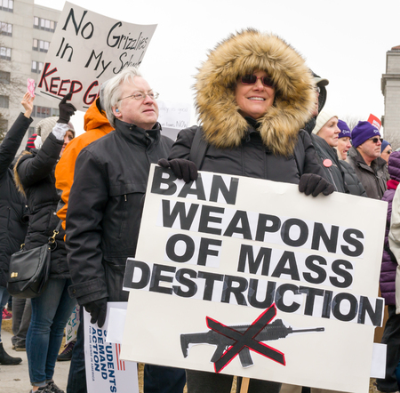 ST. PAUL, MN/USA - MARCH 24, 2018: Unidentified individuals participating in the March for our Lives protest at the Minnesota State Capitol.のeditorial素材